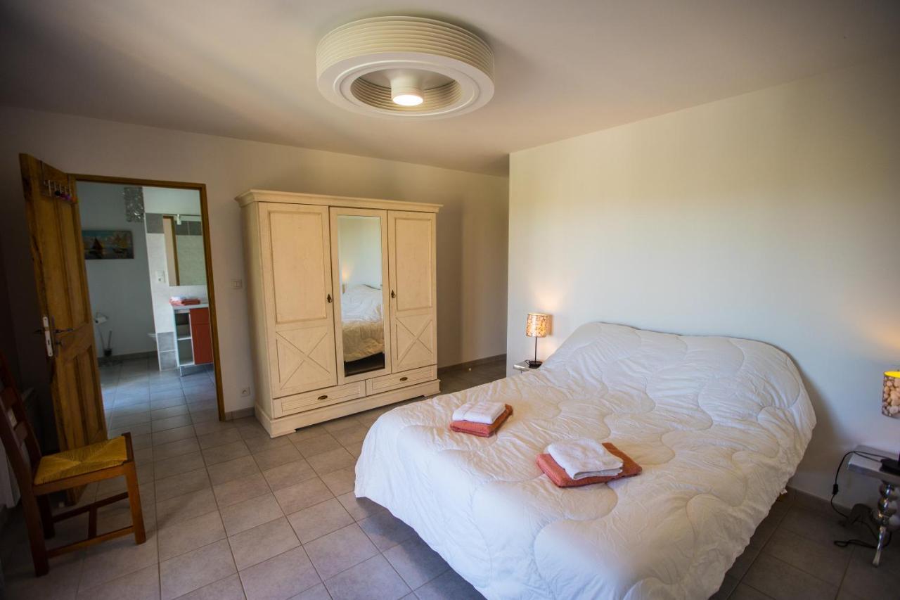 Les Villas De Perret Joyeuse Eksteriør billede