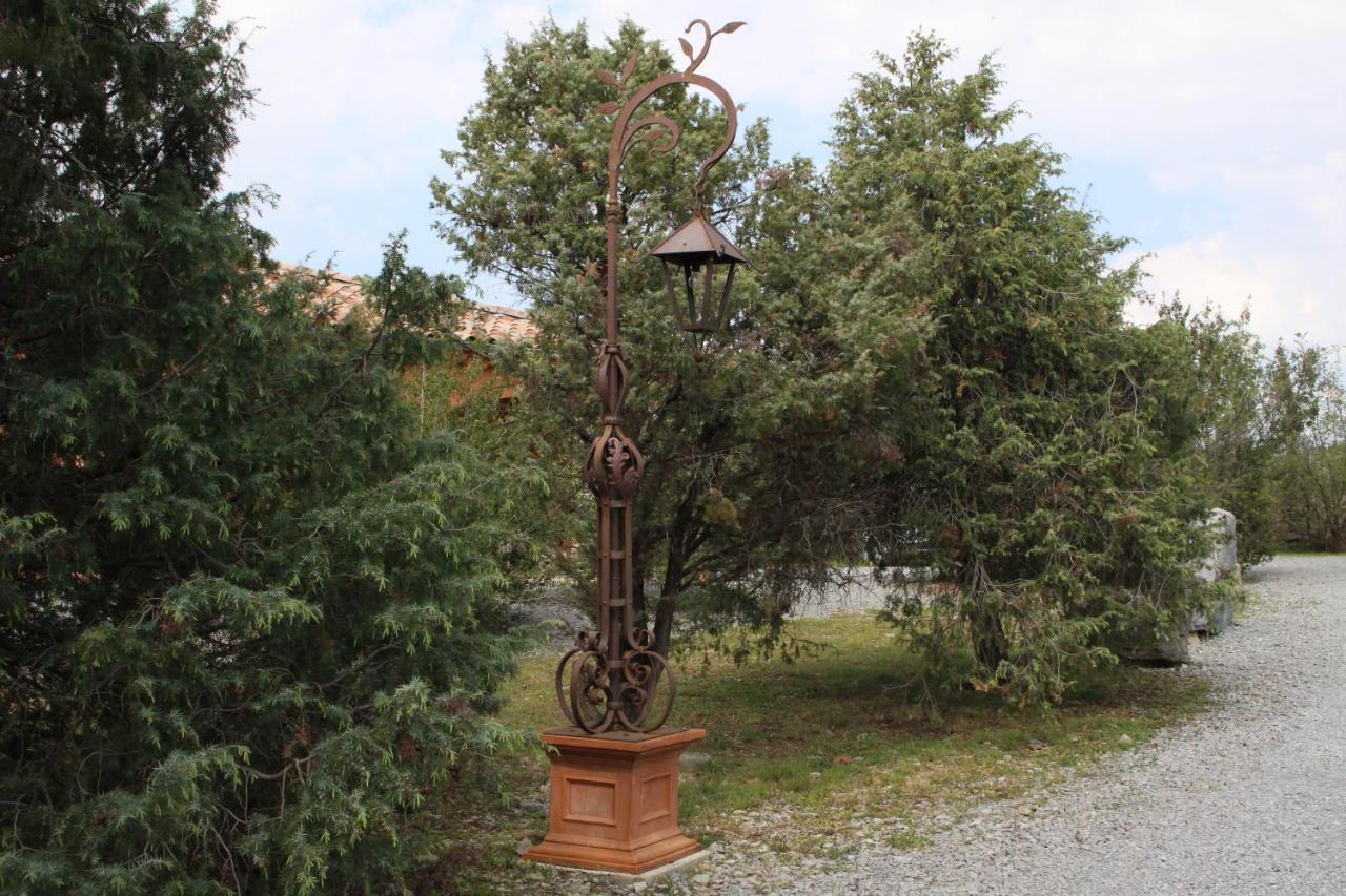 Les Villas De Perret Joyeuse Eksteriør billede